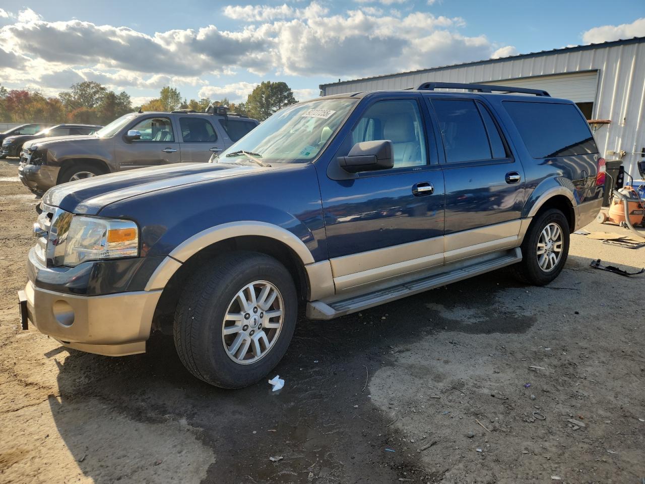 FORD EXPEDITION EL XLT
