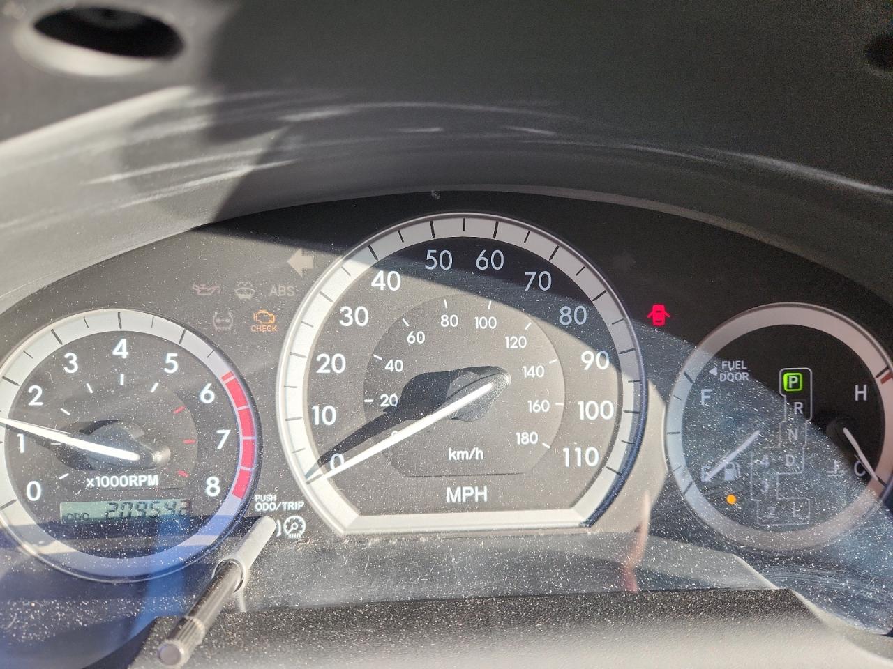 Lot #3282413267 2004 TOYOTA SIENNA CE