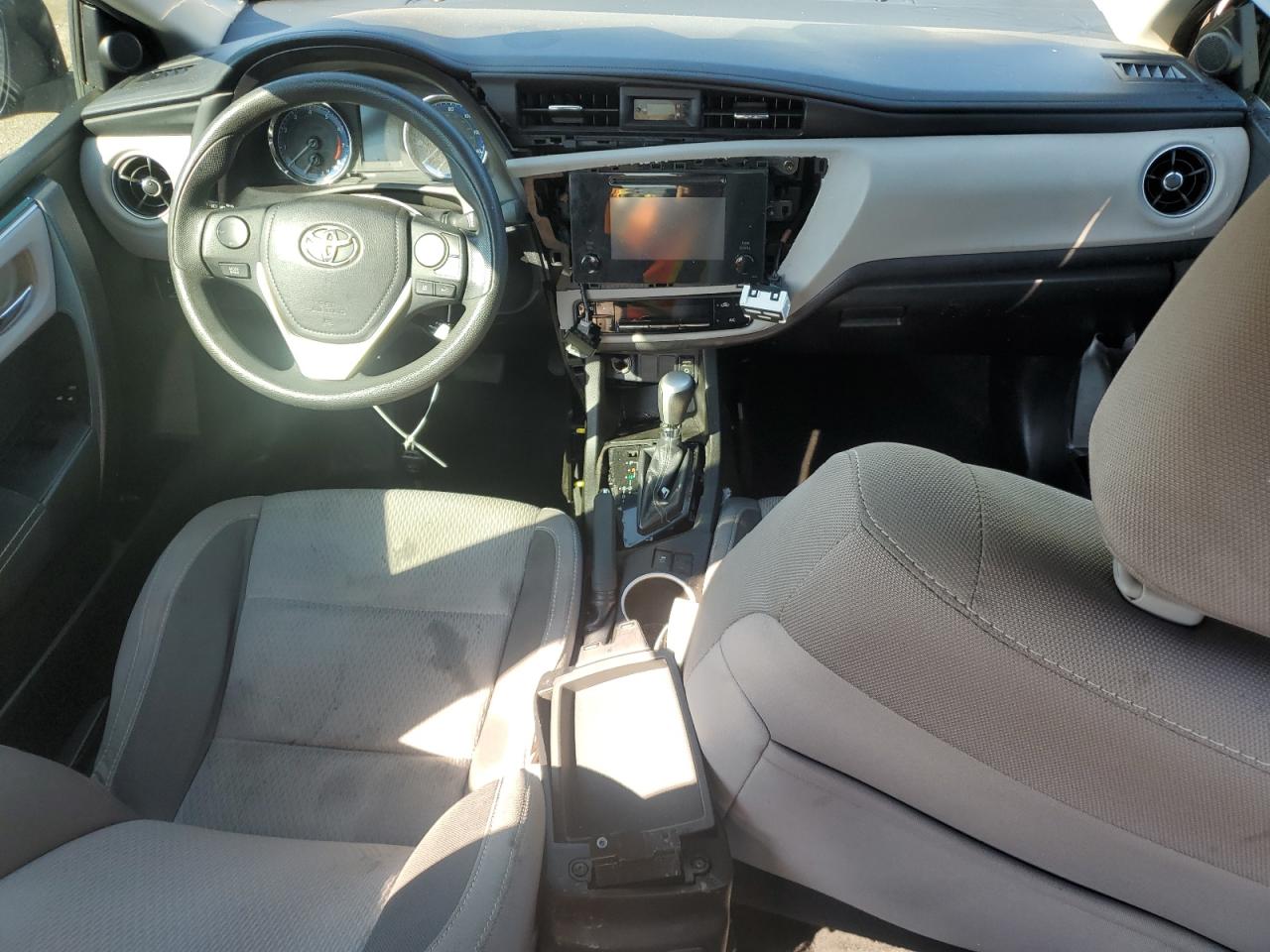 Lot #3309432969 2017 TOYOTA COROLLA L