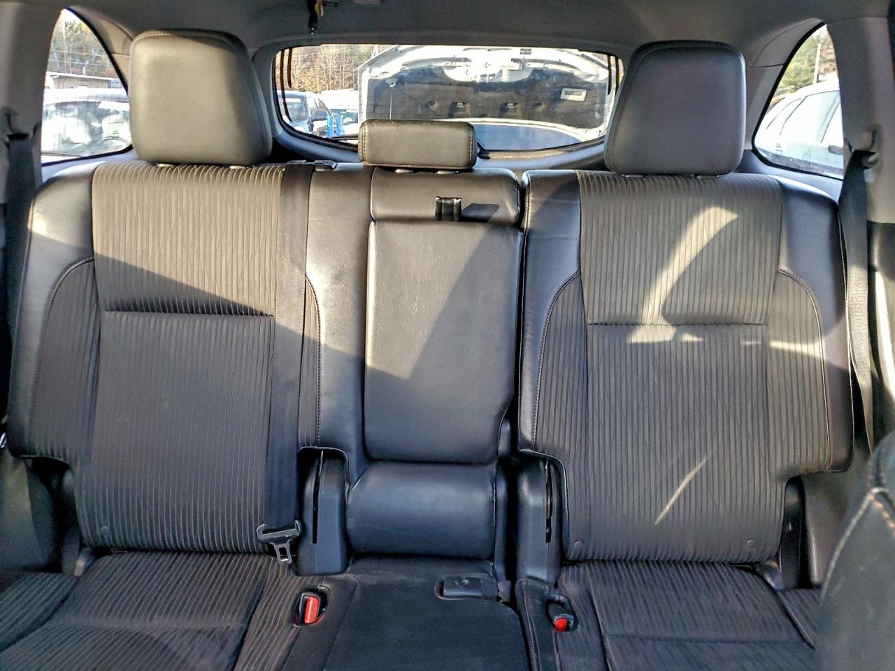 TOYOTA HIGHLANDER LE