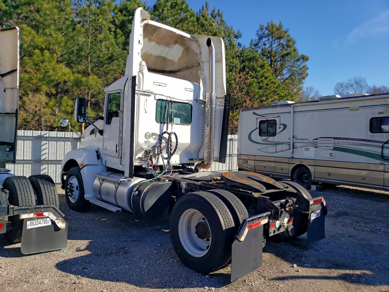 Lot #3303631927 2013 KENWORTH T660