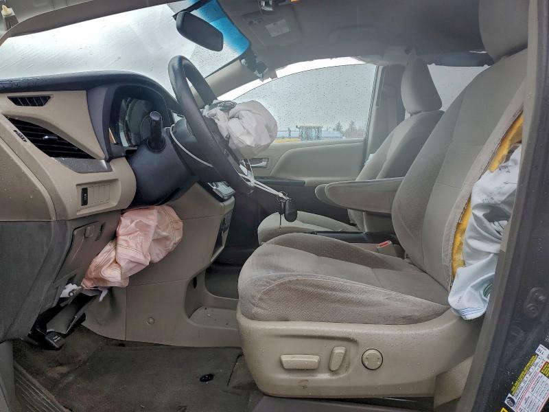 2016 TOYOTA SIENNA LE #3304670954