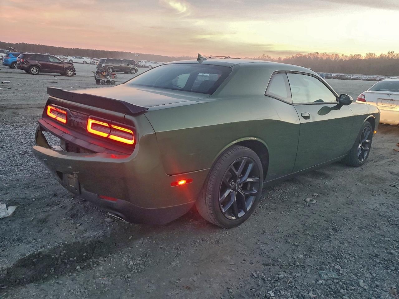 DODGE CHALLENGER SXT