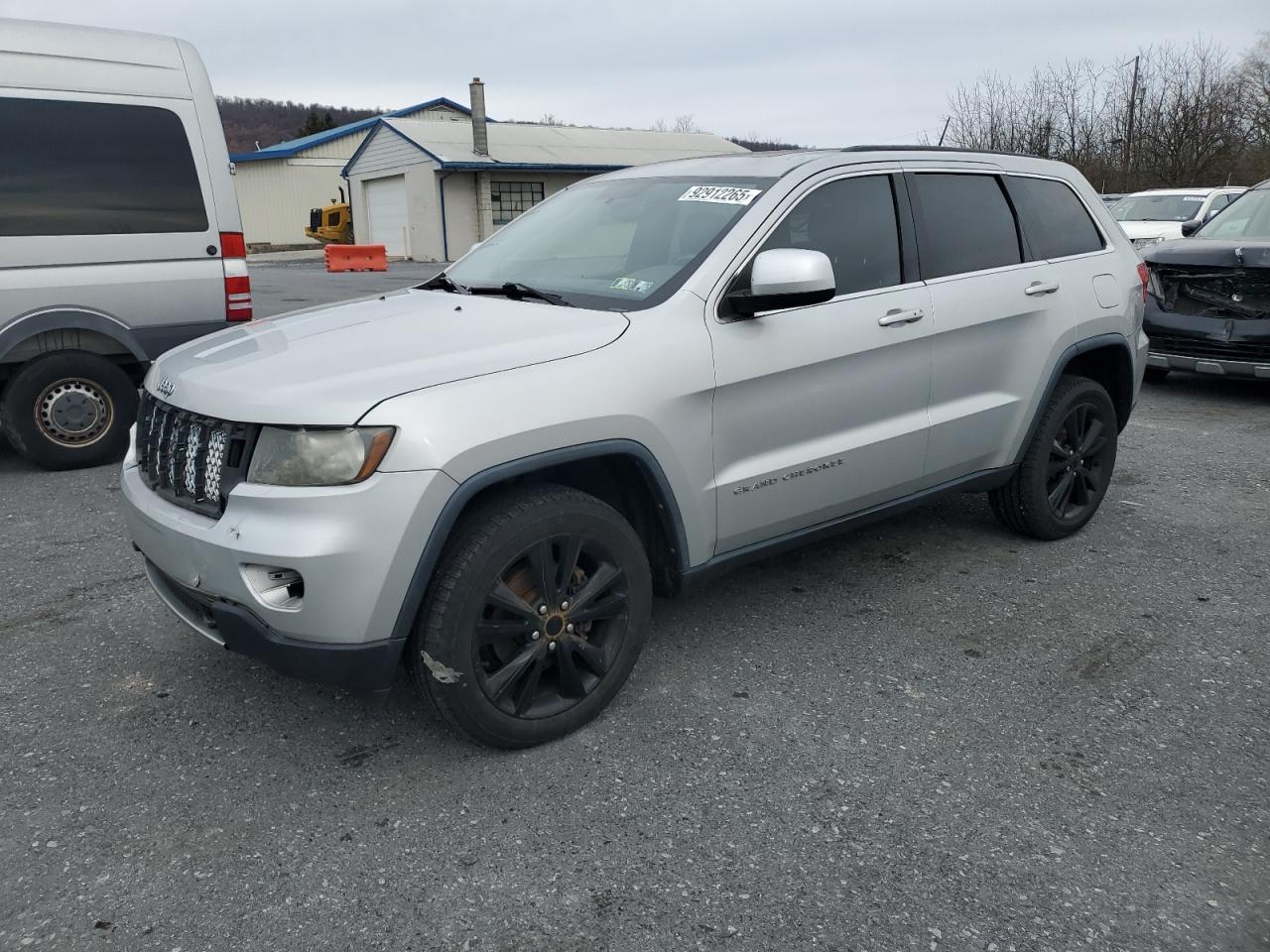 JEEP GRAND CHEROKEE LAREDO