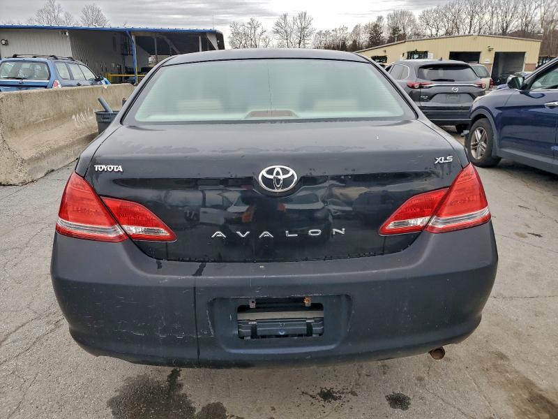 2006 TOYOTA AVALON XL #3297870816