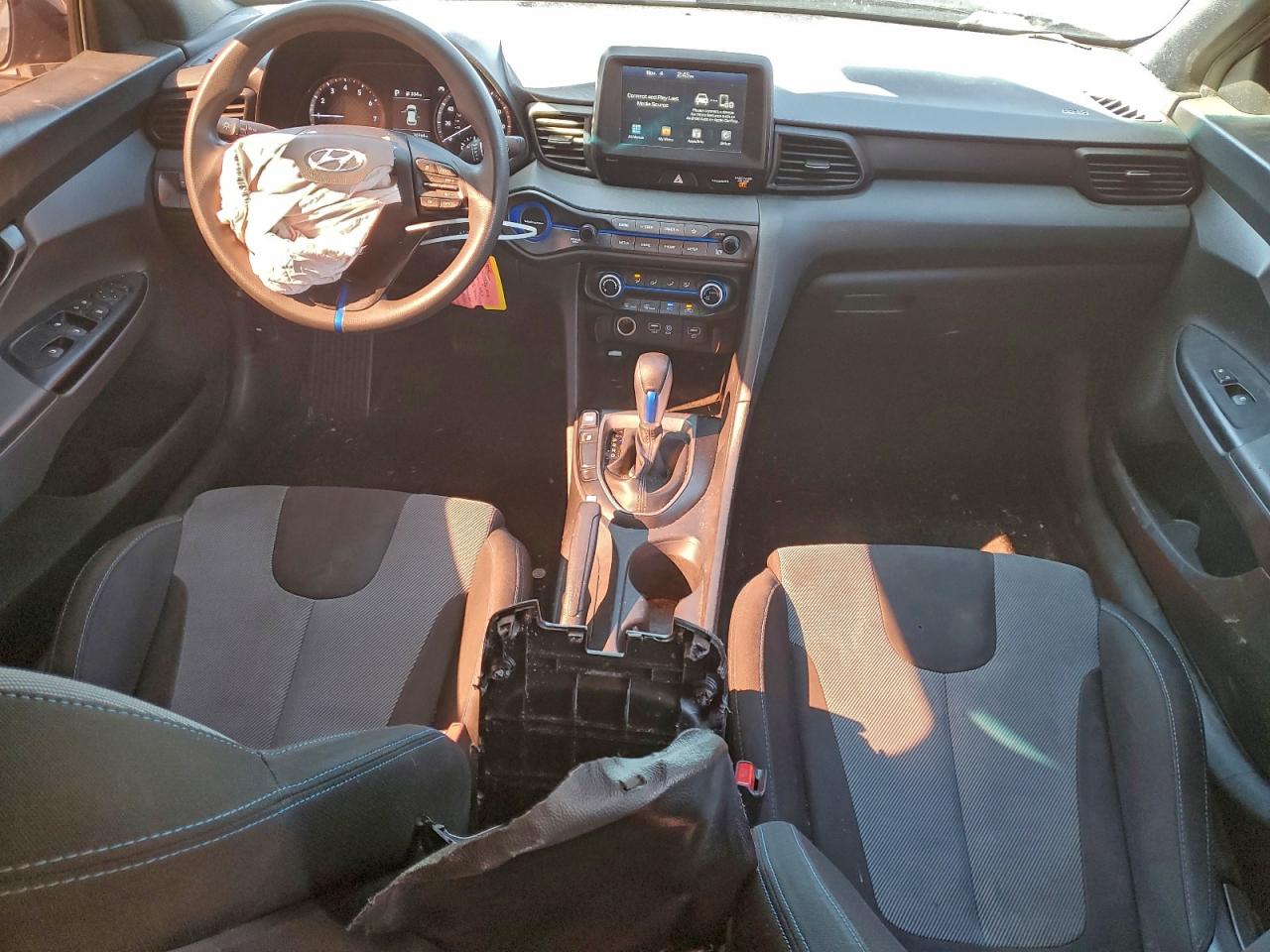 HYUNDAI VELOSTER BASE