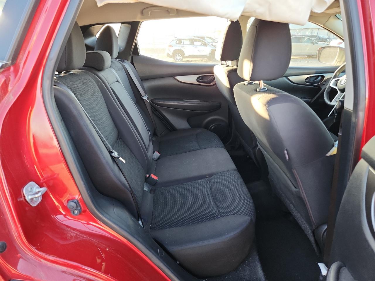 NISSAN ROGUE SPORT S