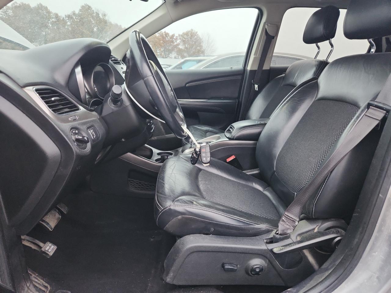 DODGE JOURNEY CROSSROAD