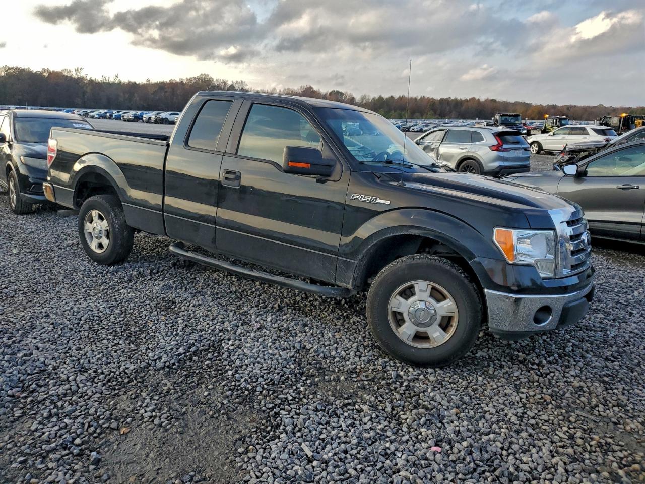 FORD F-150 SUPER CAB