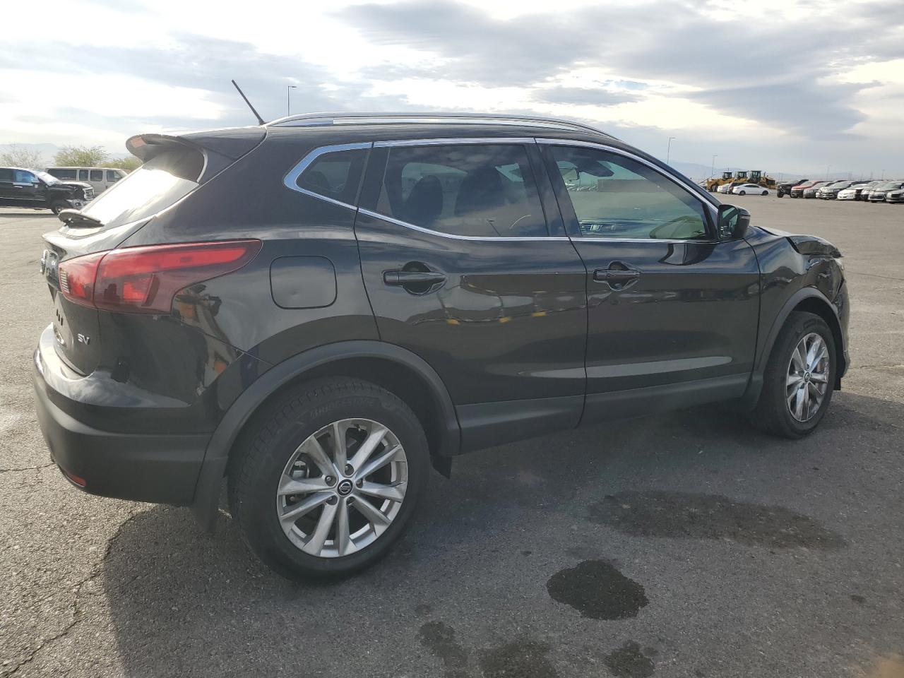 NISSAN ROGUE SPORT S