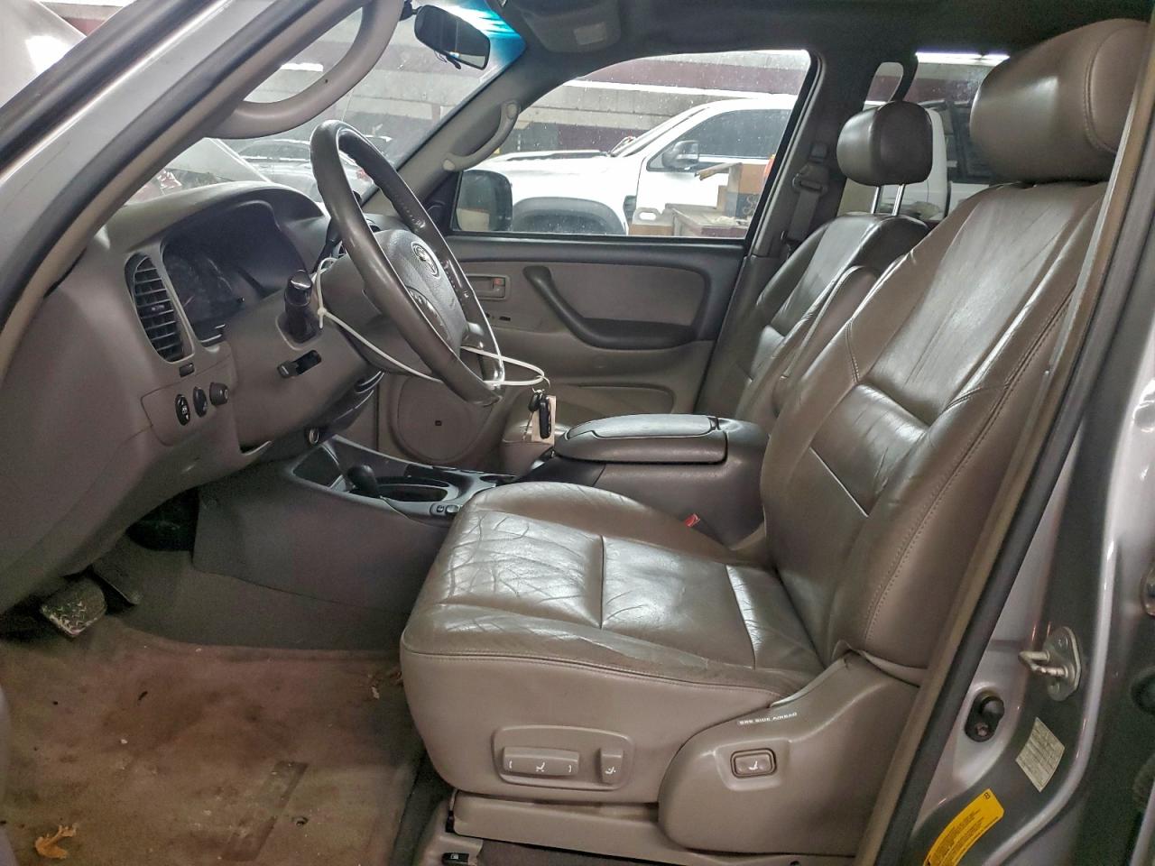 Lot #3312402117 2004 TOYOTA SEQUOIA SR