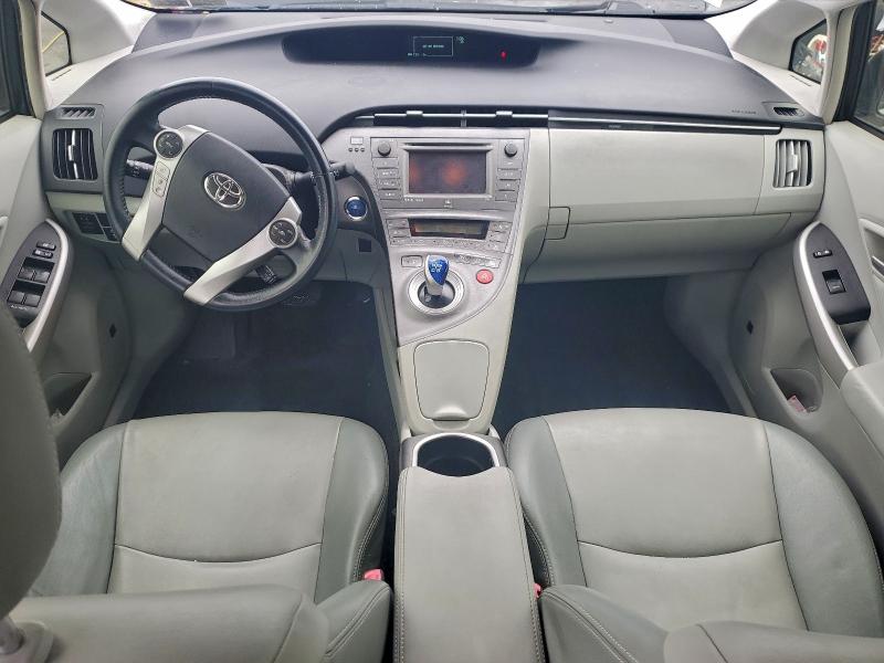 2013 TOYOTA PRIUS #3309547567