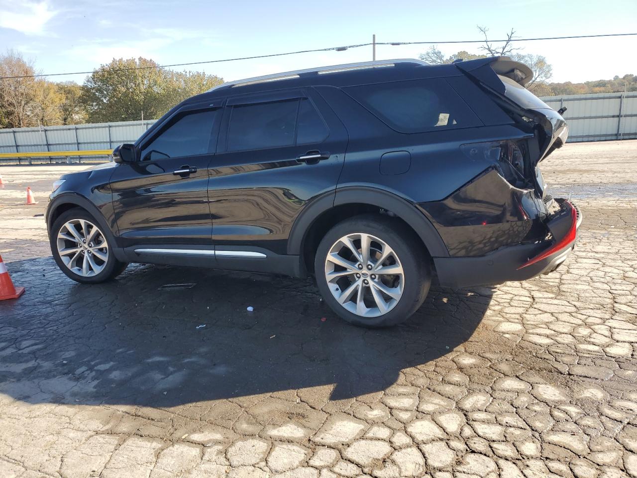 FORD EXPLORER PLATINUM
