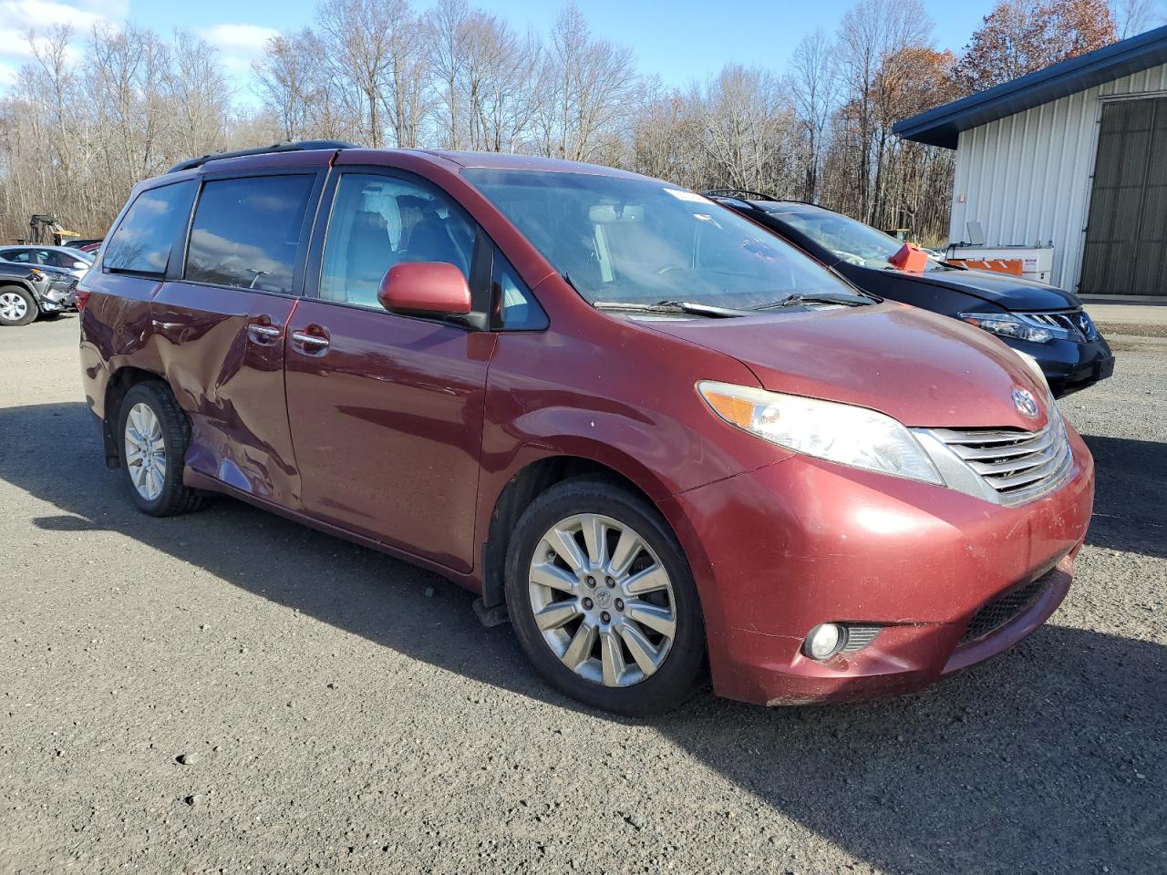 TOYOTA SIENNA XLE