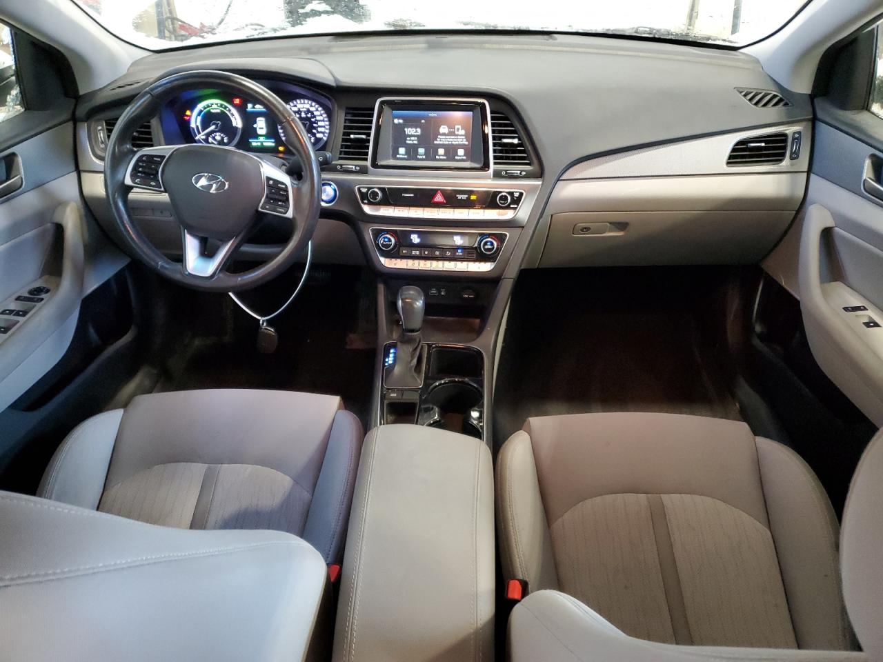 HYUNDAI SONATA HYBRID