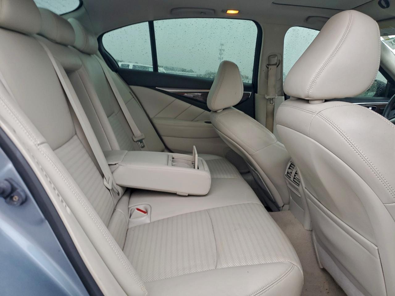 INFINITI Q50 HYBRID PREMIUM