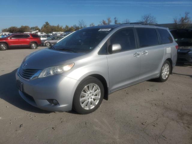 Global Auto Auctions: 2015 TOYOTA SIENNA XLE