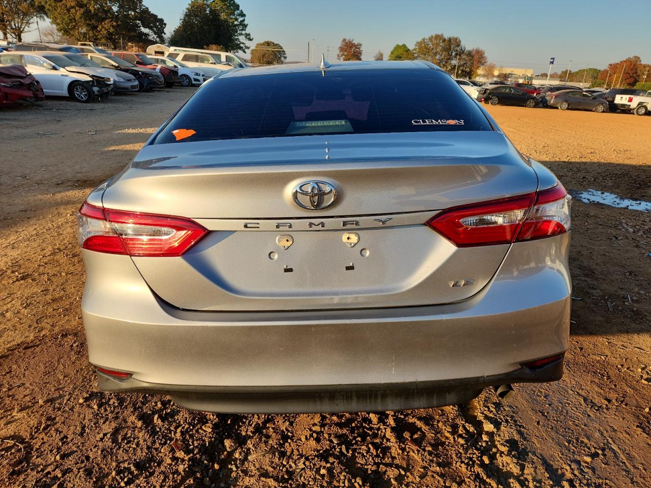 TOYOTA CAMRY LE