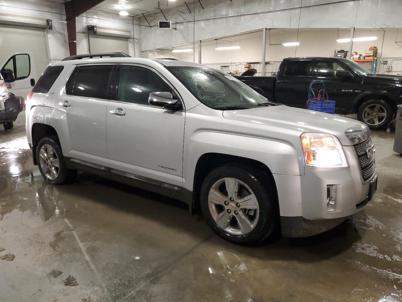 GMC TERRAIN SLT
