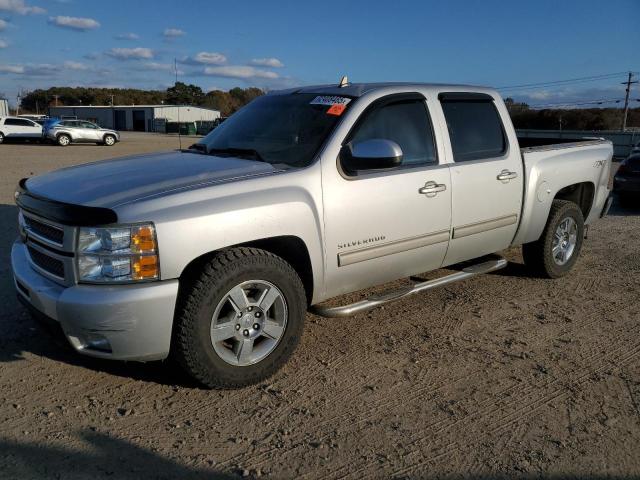 Global Auto Auctions: 2013 CHEVROLET SILVERADO