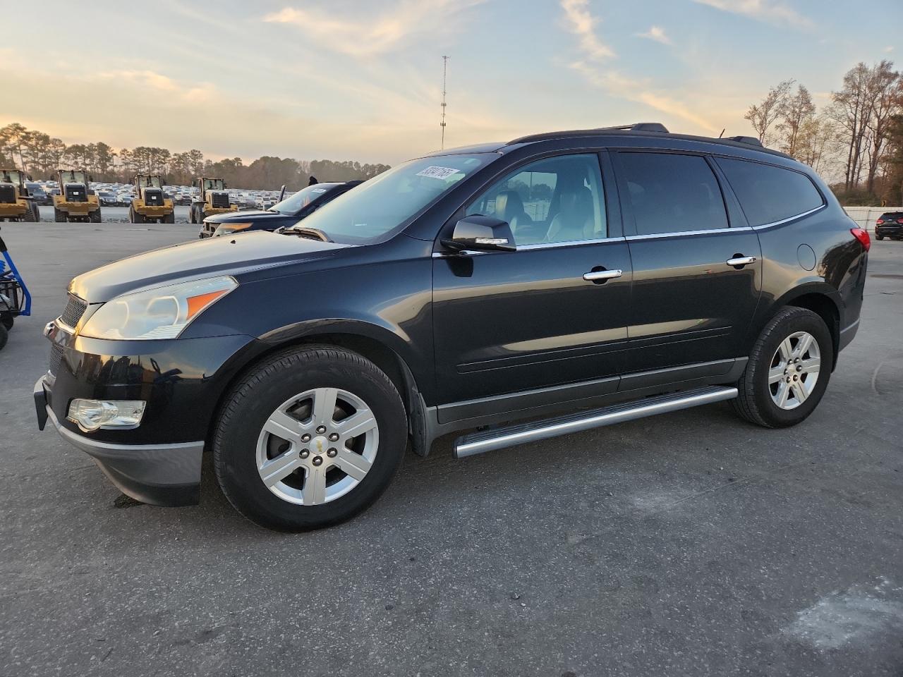 CHEVROLET TRAVERSE LT