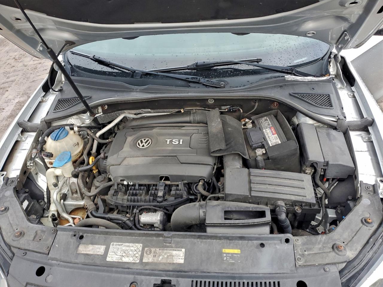 VOLKSWAGEN PASSAT S