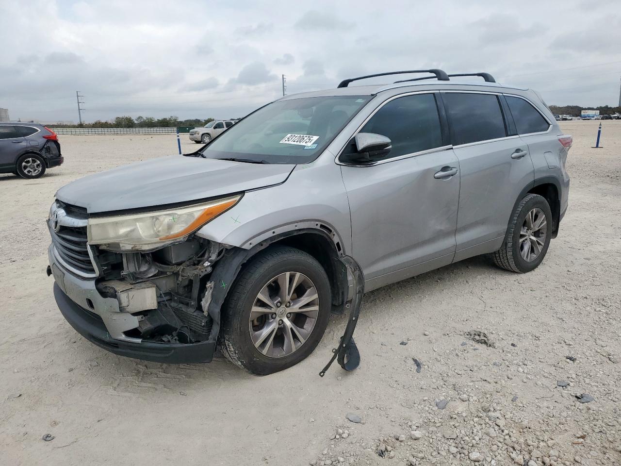 TOYOTA HIGHLANDER XLE