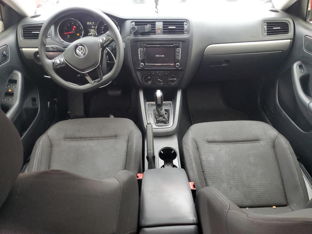 VOLKSWAGEN JETTA BASE