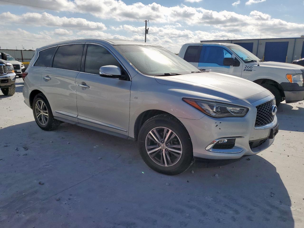 INFINITI QX60