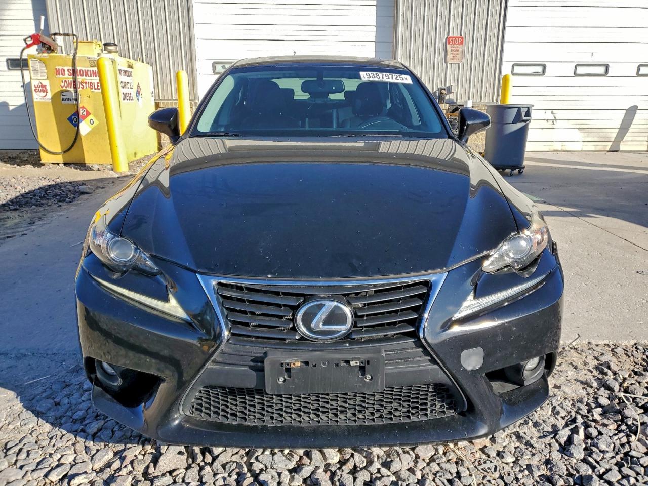 LEXUS IS 200T