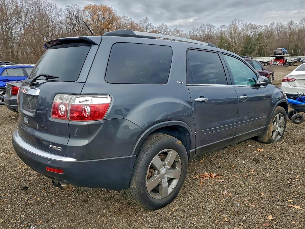 GMC ACADIA SLT-1
