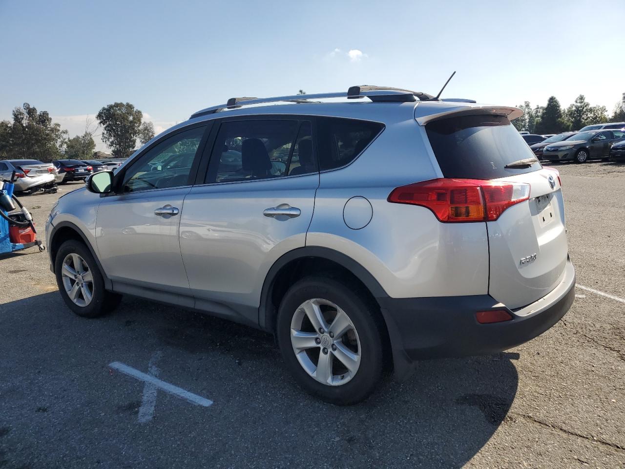 TOYOTA RAV4 XLE
