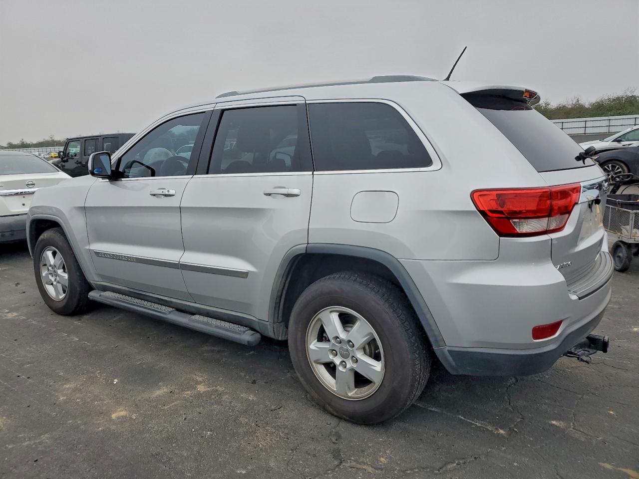 JEEP GRAND CHEROKEE LAREDO
