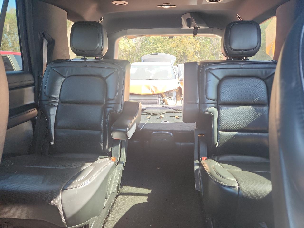 LINCOLN NAVIGATOR SELECT