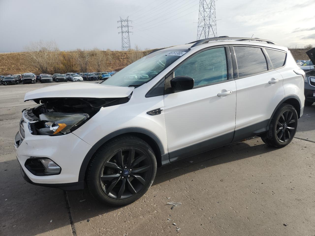 FORD ESCAPE SE