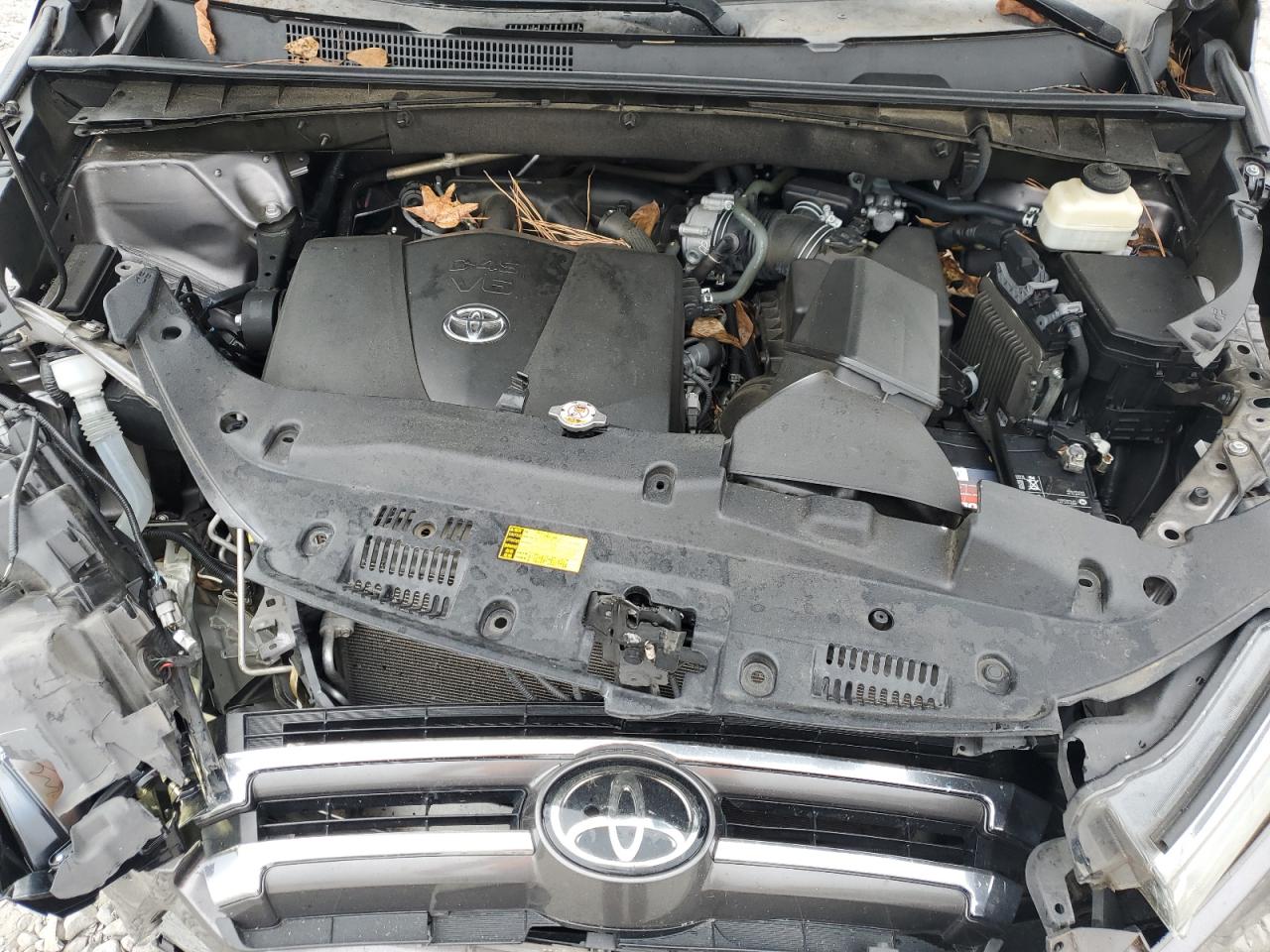 TOYOTA HIGHLANDER LIMITED