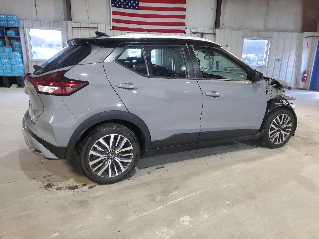 NISSAN KICKS SV