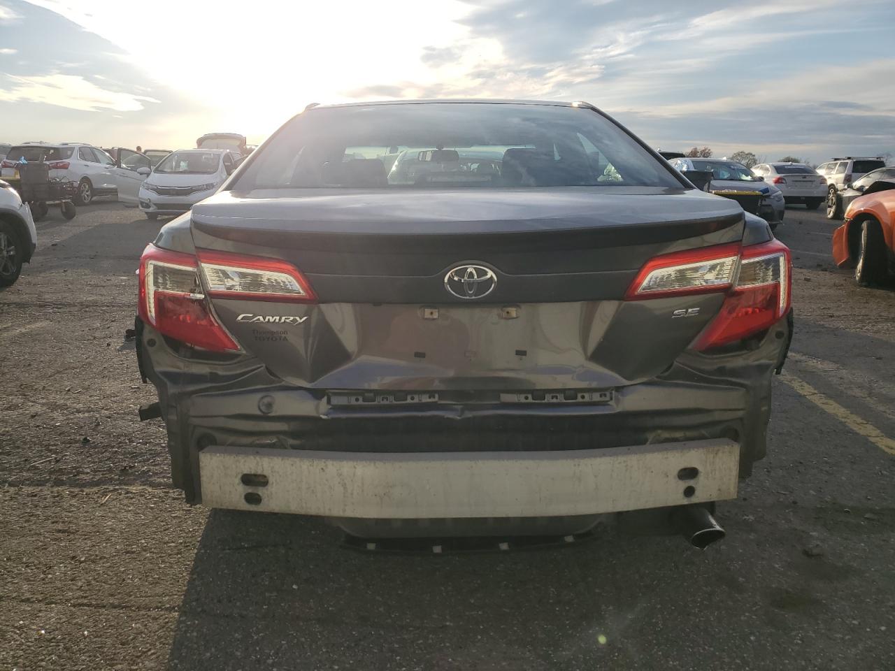 TOYOTA CAMRY L