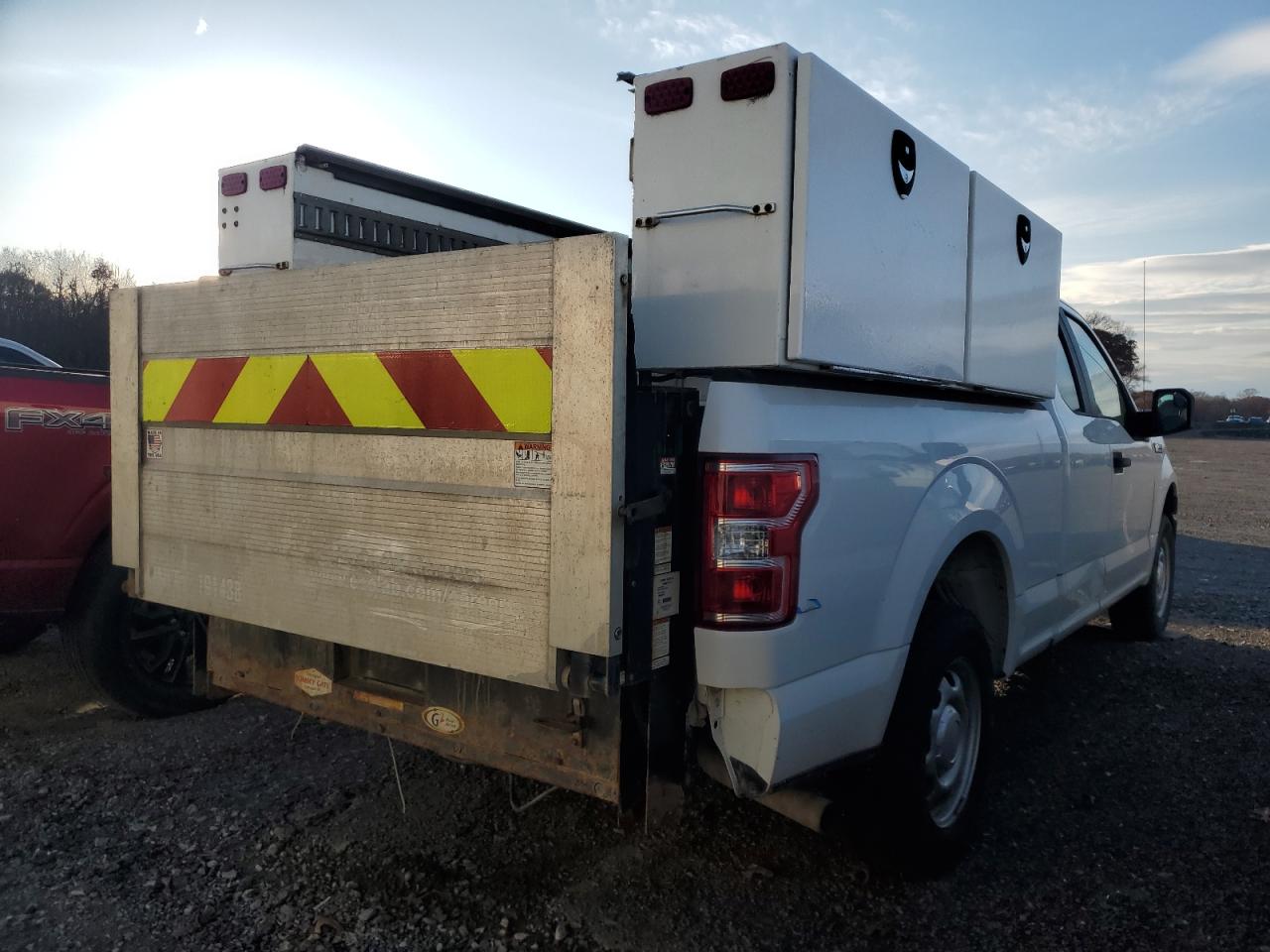 FORD F-150 SUPER CAB