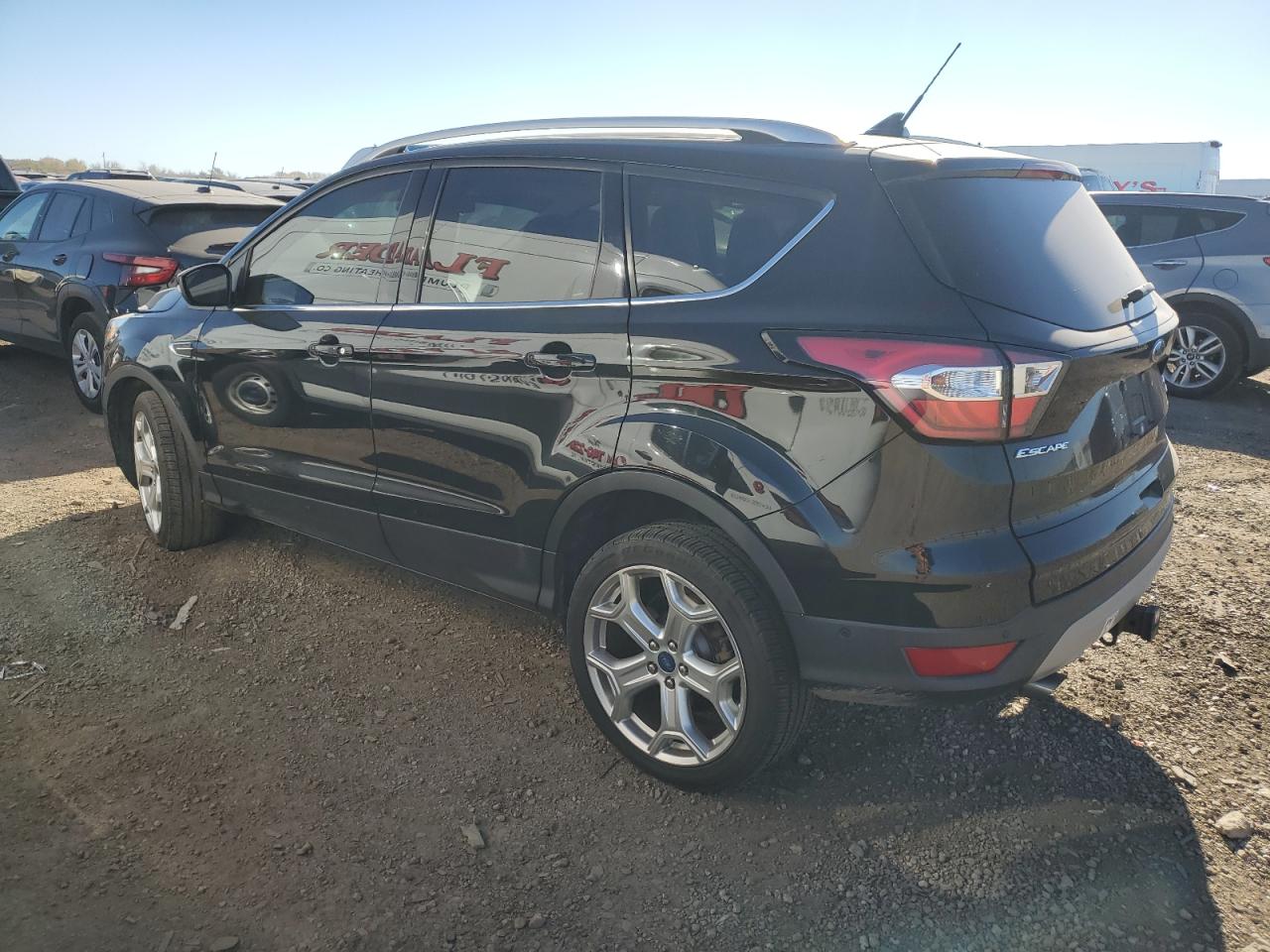 FORD ESCAPE TITANIUM