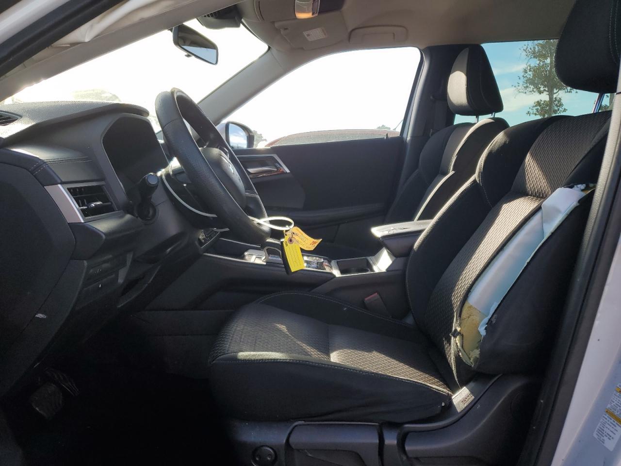 MITSUBISHI OUTLANDER ES