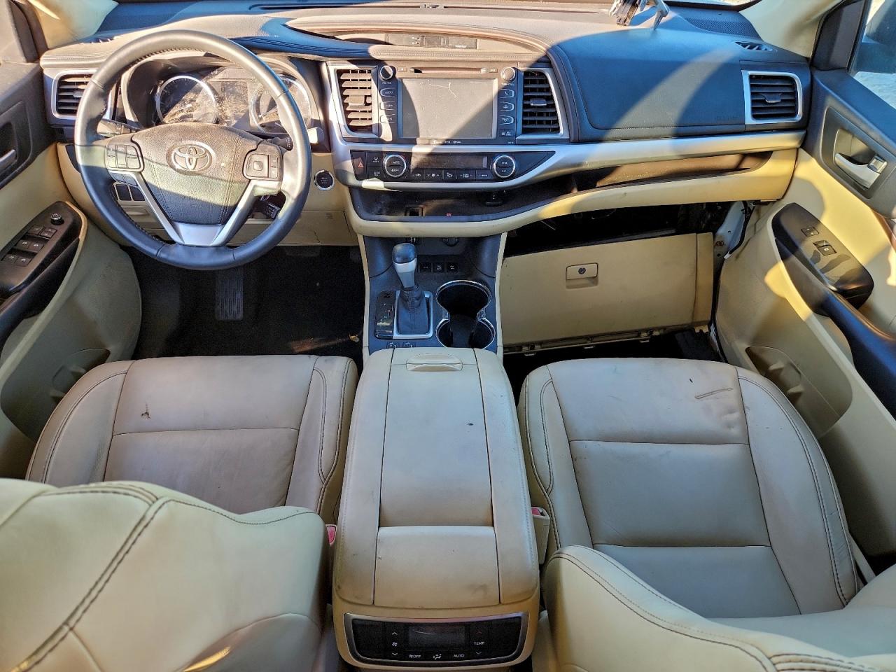 TOYOTA HIGHLANDER XLE