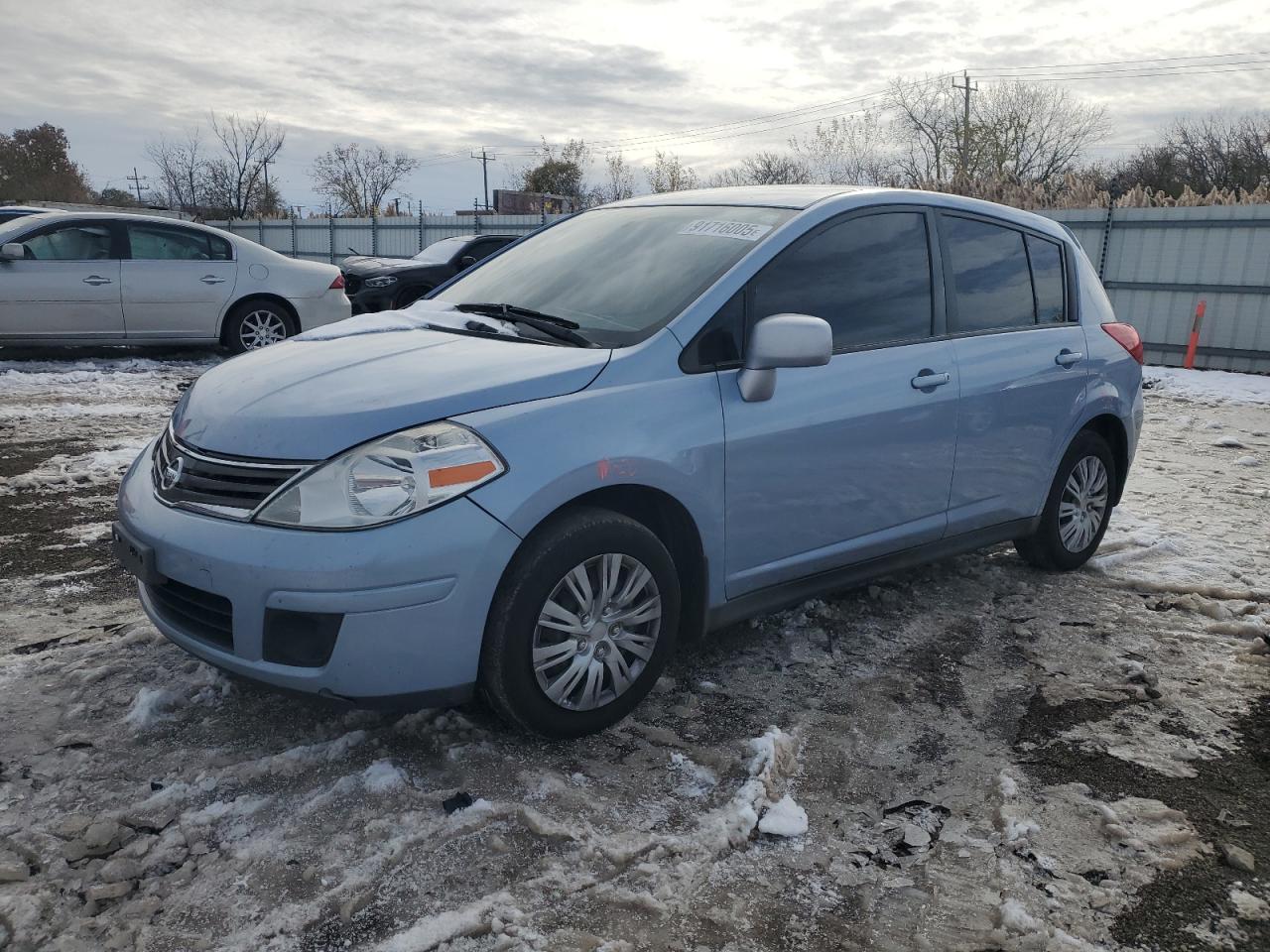NISSAN VERSA S