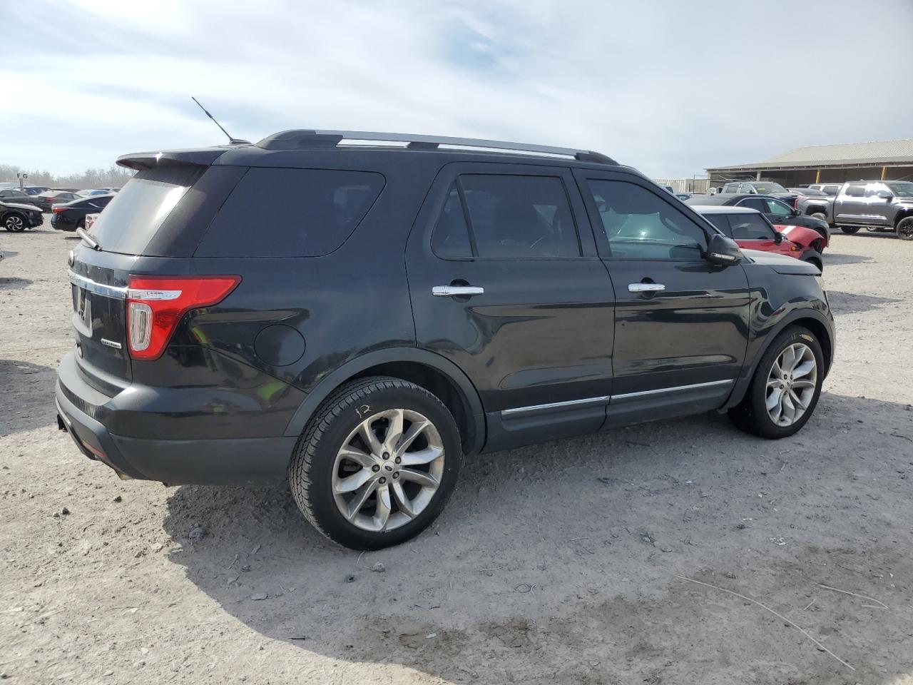 FORD EXPLORER XLT