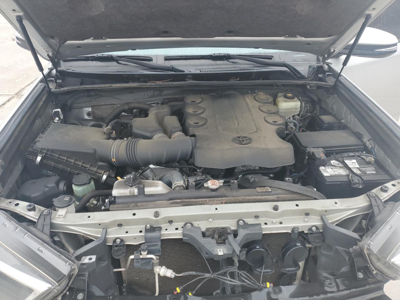 TOYOTA 4RUNNER SR5 PREMIUM