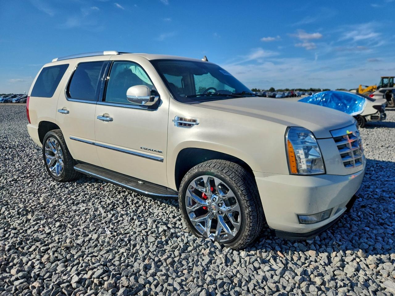 CADILLAC ESCALADE LUXURY