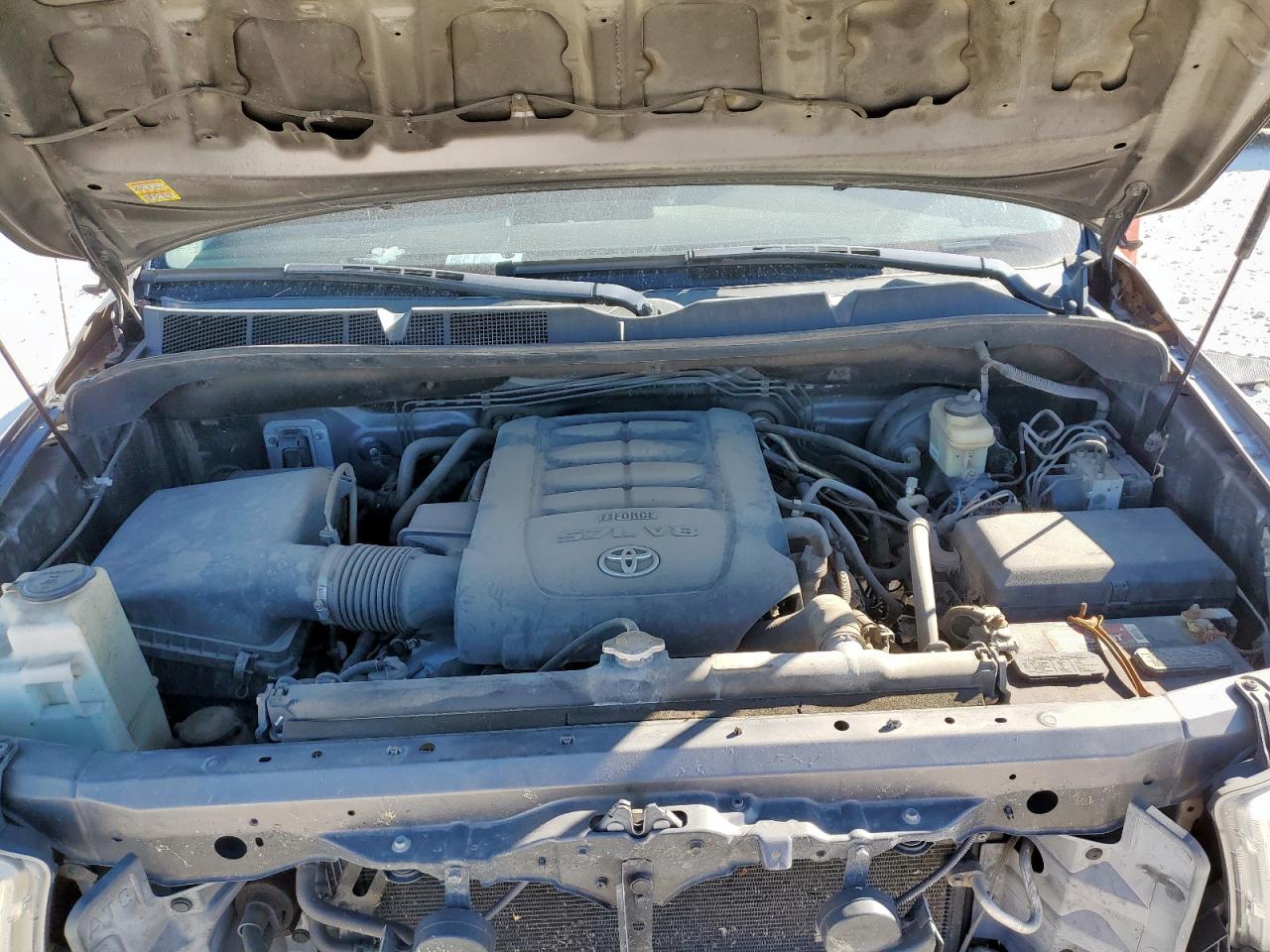 TOYOTA TUNDRA DOUBLE CAB SR5