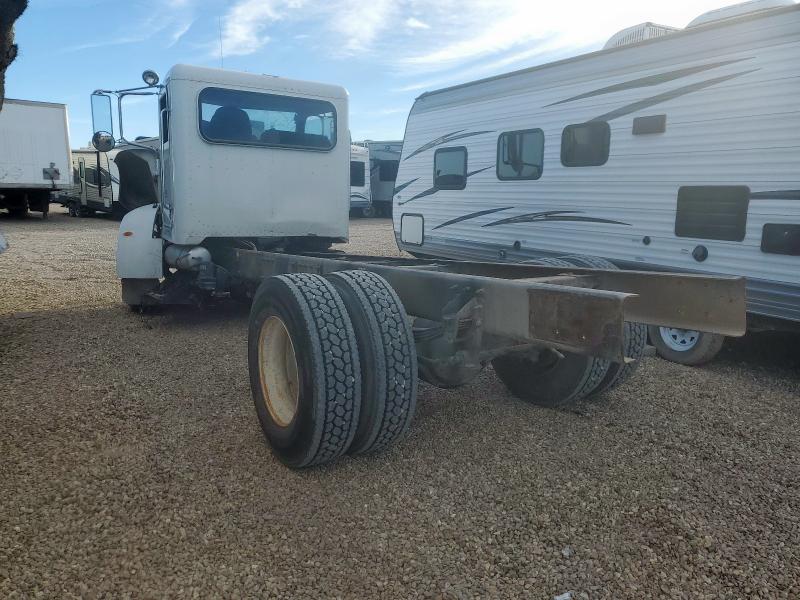 2009 PETERBILT TRACTOR 335 #3318094399