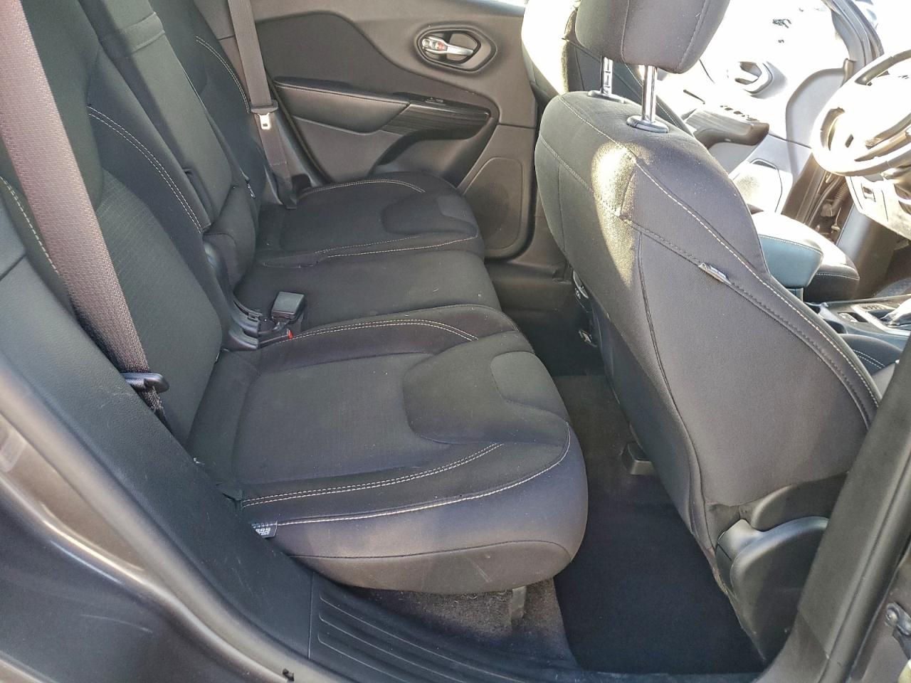 JEEP GRAND CHEROKEE LATITUDE