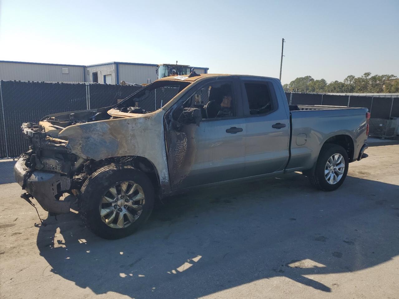 CHEVROLET SILVERADO C1500 CUSTOM